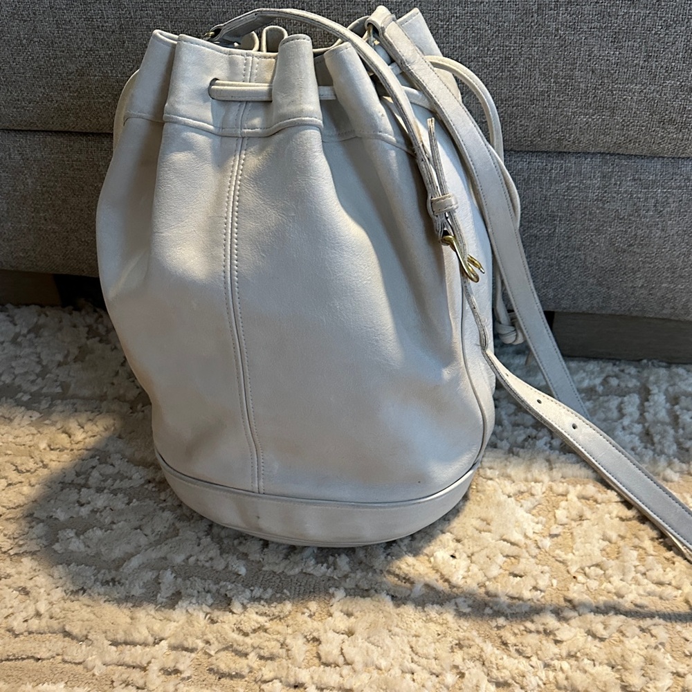 Coach White Leather drawstring bucket bag